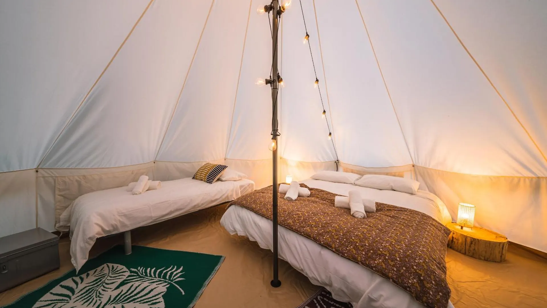 Campement Au Reve - Genouilleux